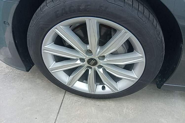 Used Audi A6L 2024 45 TFSI Prestige Dynamic Edition Left Front Wheel Hub