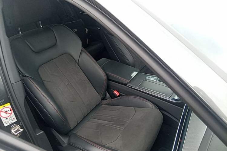 Used Audi A6L 2024 45 TFSI Prestige Dynamic Edition Right Front Seat