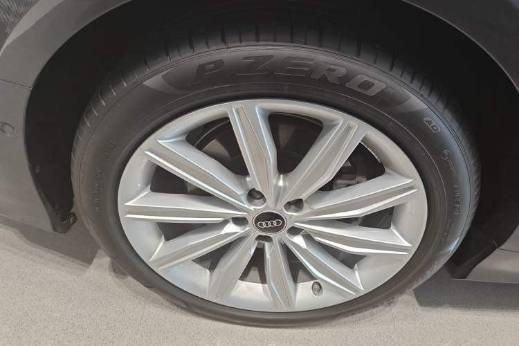 Used Audi A6L 2024 45 TFSI Prestige Dynamic Edition Right Rear Wheel Hub