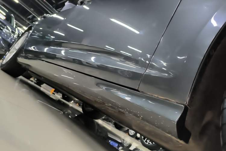 Used Audi A6L 2024 45 TFSI Prestige Dynamic Edition Right Side Sill