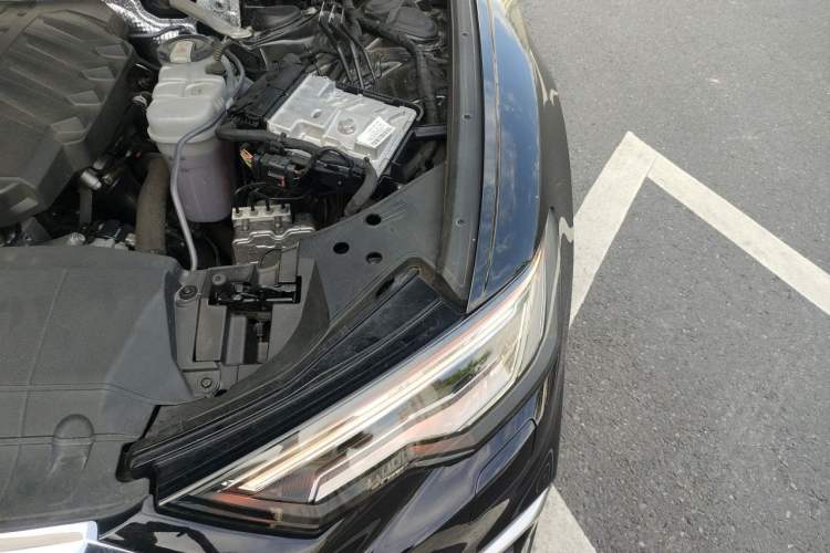 Used Audi A6L 2024 45 TFSI Prestige Dynamic Edition Engine Bay Left