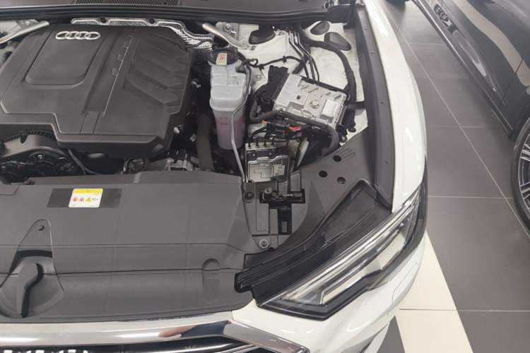 Used Audi A6L 2024 45 TFSI Prestige Elegant Edition Engine Bay Left