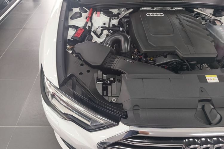 Used Audi A6L 2024 45 TFSI Prestige Elegant Edition Engine Bay Right
