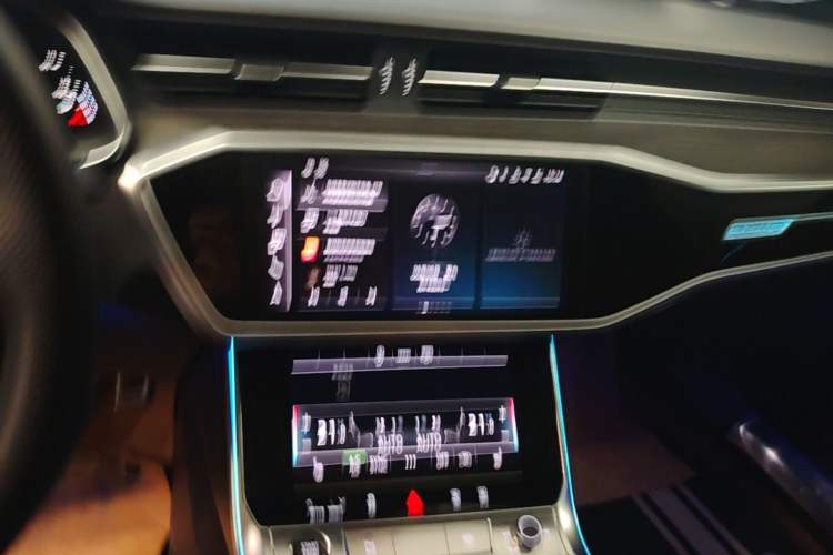 Used Audi A6L 2025 45 TFSI quattro Prestige Dynamic Edition Audio And AC Panel