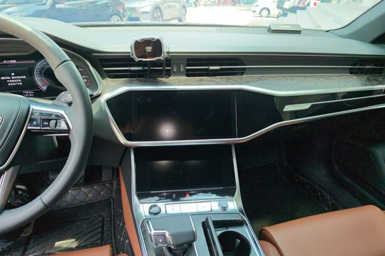 Used Audi A6L 2025 45 TFSI Prestige Dynamic Edition + Ventilated Comfort Package Audio And AC Panel