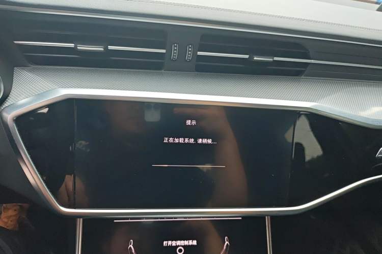 Used Audi A6L 2025 Revised 45 TFSI Prestige Dynamic Edition Audio And AC Panel