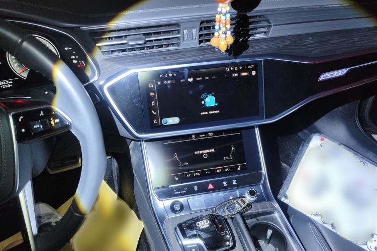 Used Audi A6L 2025 45 TFSI quattro Prestige Dynamic Edition Audio And AC Panel