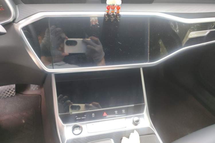 Used Audi A6L 2025 45 TFSI Prestige Dynamic Edition + Ventilated Comfort Package Audio And AC Panel