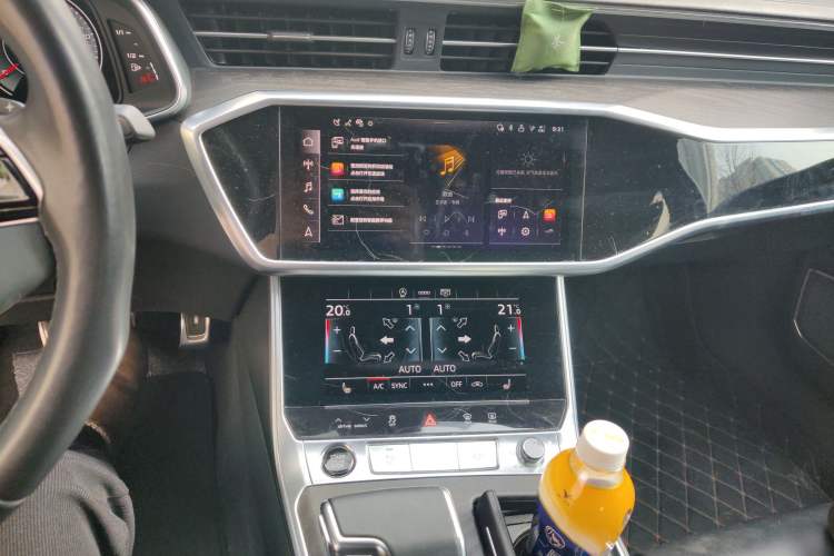 Used Audi A6L 2025 45 TFSI quattro Prestige Dynamic Edition Audio And AC Panel
