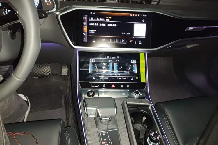 Used Audi A6L 2025 Revised 45 TFSI Prestige Dynamic Edition Audio And AC Panel