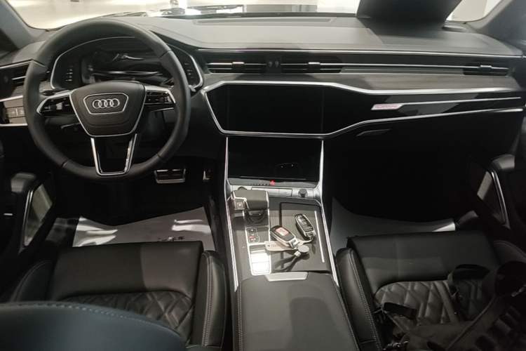 Used Audi A6L 2025 45 TFSI quattro Prestige Dynamic Edition Center Console