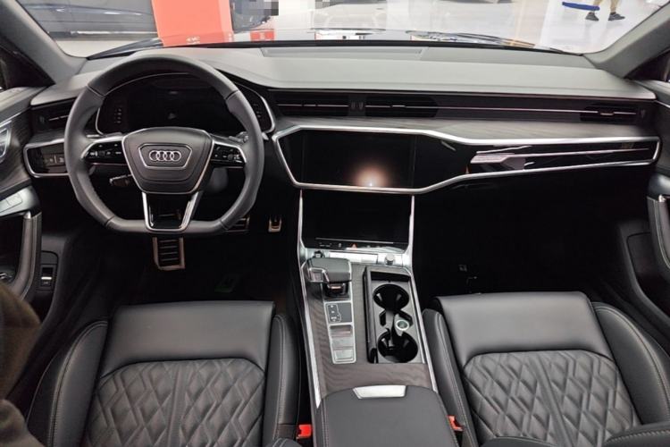 Used Audi A6L 2025 Updated 55 TFSI quattro Prestige Dynamic Edition Center Console