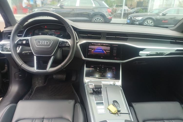 Used Audi A6L 2025 Revised 40 TFSI Luxury Dynamic Edition Center Console