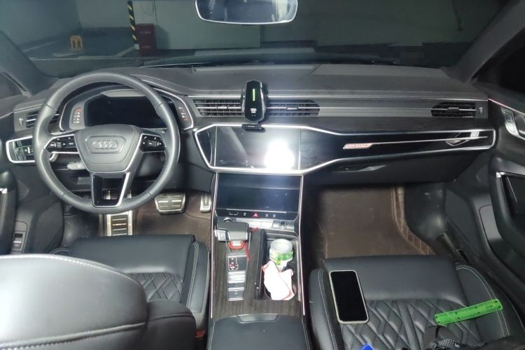 Used Audi A6L 2025 45 TFSI quattro Prestige Dynamic Edition Center Console