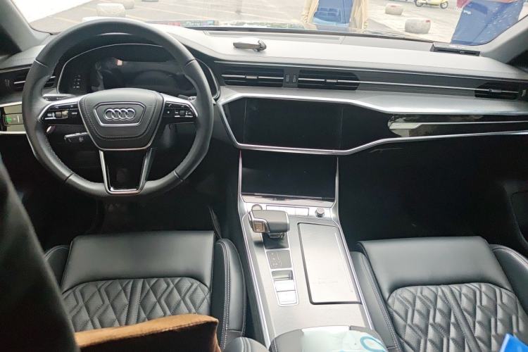 Used Audi A6L 2025 Revised 45 TFSI Prestige Dynamic Edition Center Console