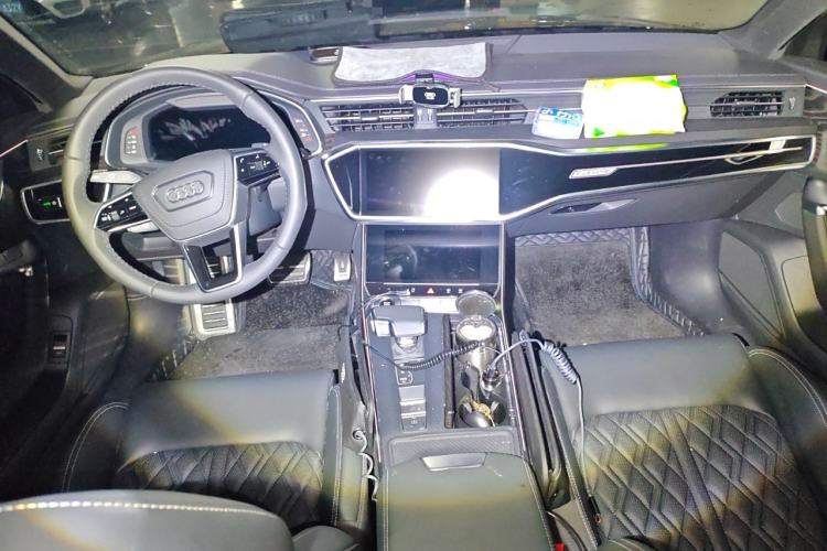 Used Audi A6L 2025 Restyled 45 TFSI quattro Prestige Dynamic Edition Center Console