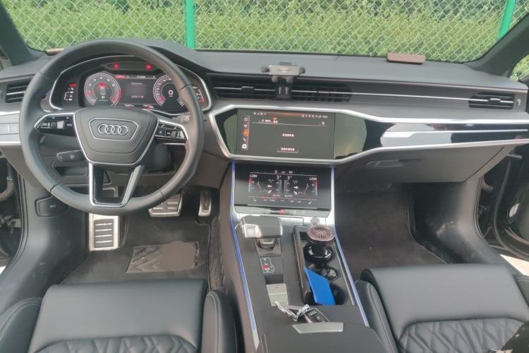 Used Audi A6L 2025 Restyled 45 TFSI quattro Prestige Dynamic Edition Center Console