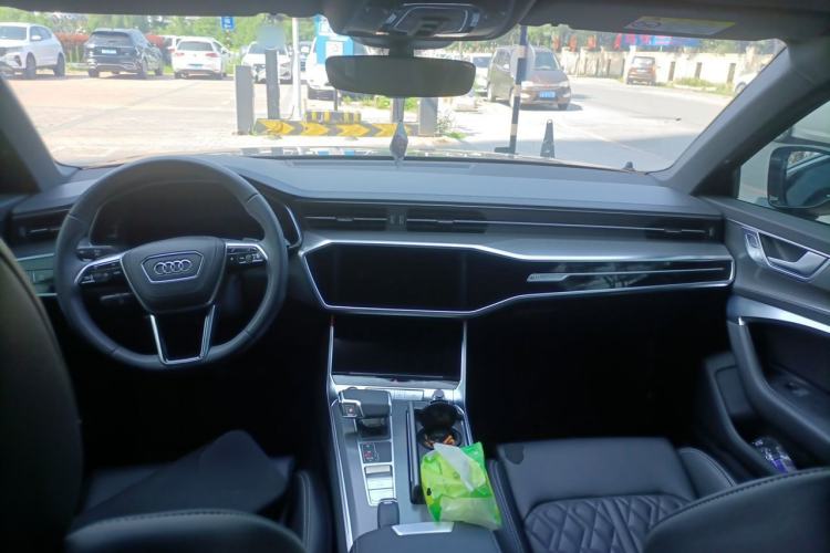Used Audi A6L 2025 45 TFSI Prestige Dynamic Edition Center Console