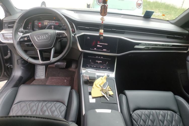 Used Audi A6L 2025 45 TFSI Prestige Dynamic Edition + Ventilated Comfort Package Center Console