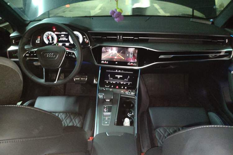 Used Audi A6L 2025 45 TFSI Prestige Dynamic Edition Center Console