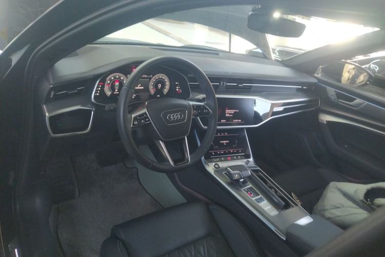 Used Audi A6L 2025 Revised 45 TFSI Prestige Dynamic Edition Center Console