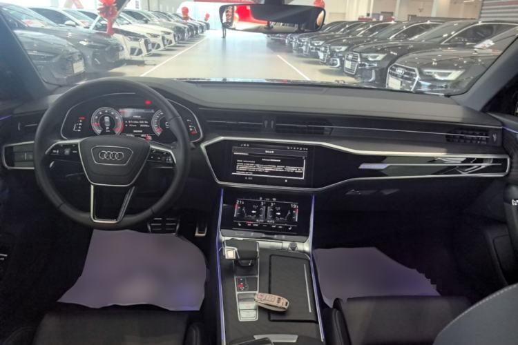 Used Audi A6L 2025 Restyled 45 TFSI quattro Prestige Dynamic Edition Center Console