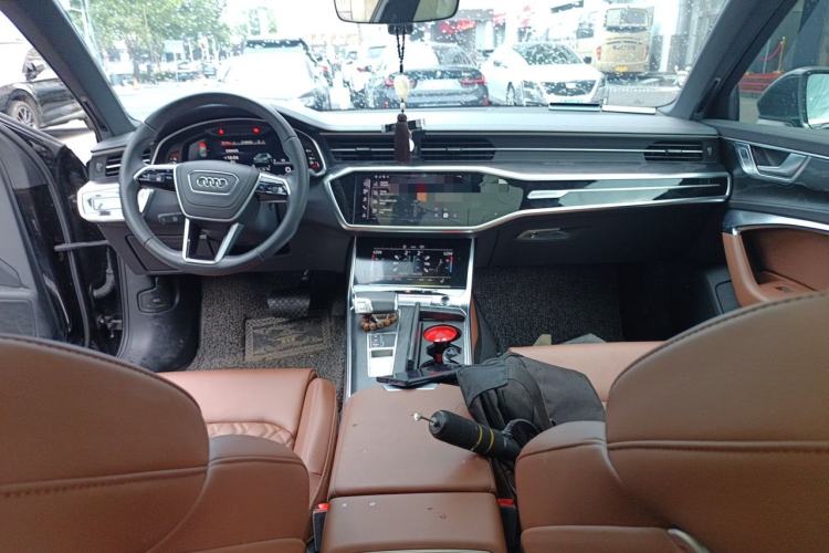 Used Audi A6L 2025 45 TFSI Prestige Dynamic Edition Center Console