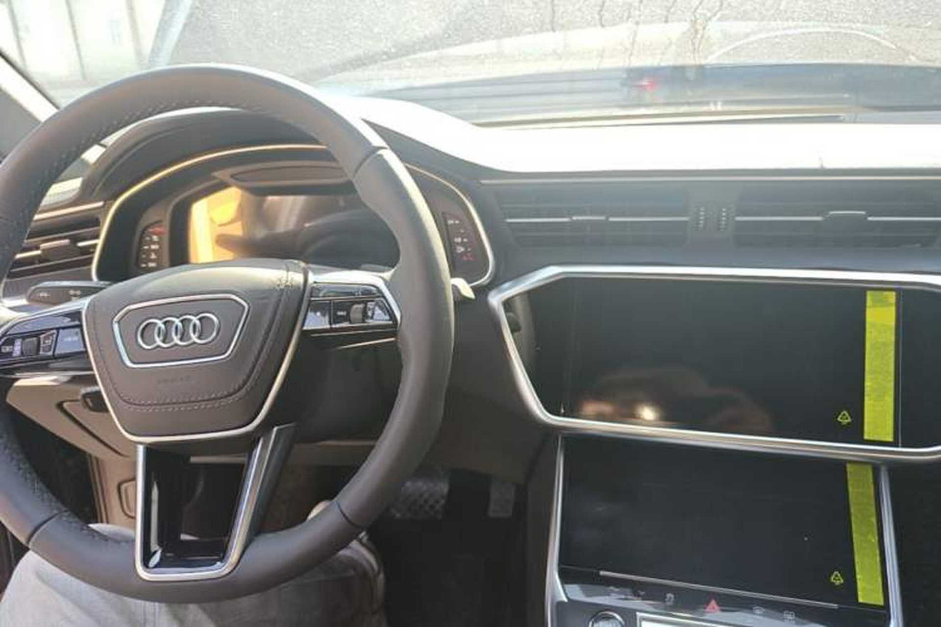 Used Audi A6L 2025 Revised 40 TFSI Luxury Dynamic Edition Center Console