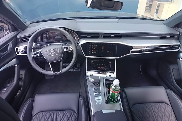 Used Audi A6L 2025 45 TFSI Prestige Dynamic Edition Center Console