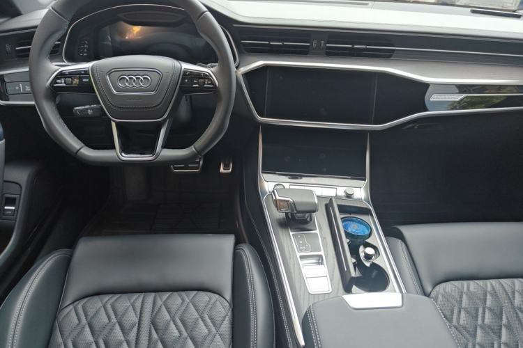 Used Audi A6L 2025 45 TFSI quattro Prestige Dynamic Edition Center Console