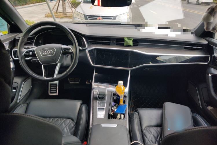 Used Audi A6L 2025 45 TFSI quattro Prestige Dynamic Edition Center Console