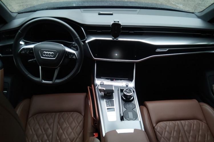 Used Audi A6L 2025 Revised 45 TFSI Prestige Dynamic Edition Center Console