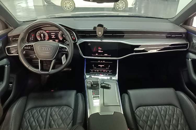 Used Audi A6L 2025 Revised 45 TFSI Prestige Dynamic Edition Center Console