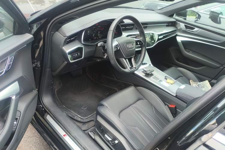 Used Audi A6L 2025 Revised 40 TFSI Luxury Dynamic Edition Driver Seat