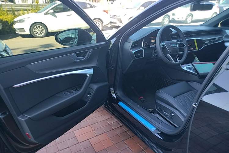 Used Audi A6L 2025 Revised 45 TFSI Prestige Dynamic Edition Driver Seat