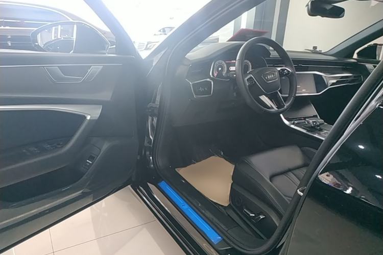 Used Audi A6L 2025 Revised 40 TFSI Luxury Dynamic Edition Driver Seat