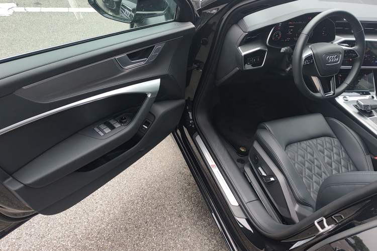Used Audi A6L 2025 Revised 45 TFSI Prestige Dynamic Edition Driver Seat