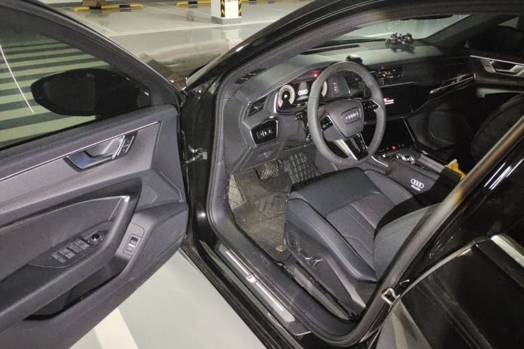 Used Audi A6L 2025 Revised 40 TFSI Luxury Dynamic Edition Driver Seat