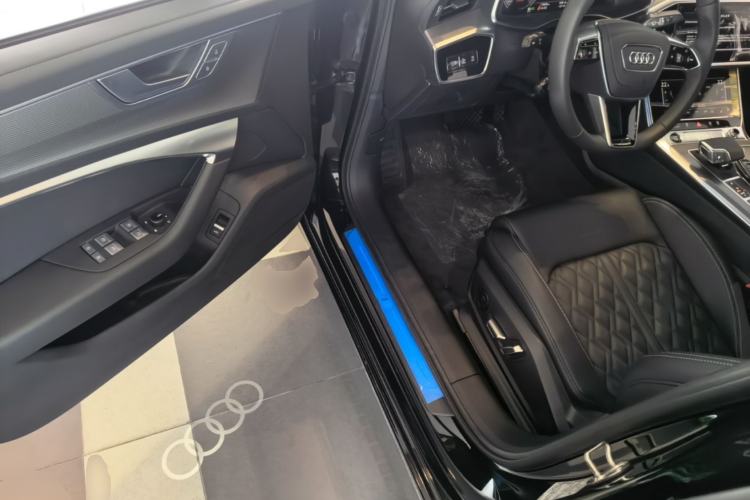 Used Audi A6L 2025 Revised 45 TFSI Prestige Dynamic Edition Driver Seat