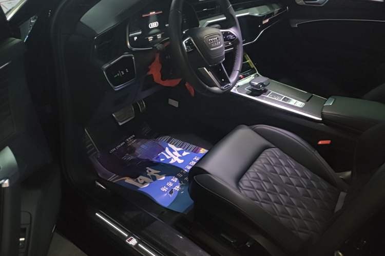 Used Audi A6L 2025 Restyled 45 TFSI quattro Prestige Dynamic Edition Driver Seat