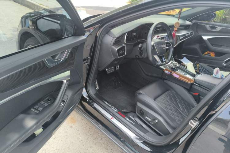 Used Audi A6L 2025 45 TFSI quattro Prestige Dynamic Edition + Premium Package Driver Seat