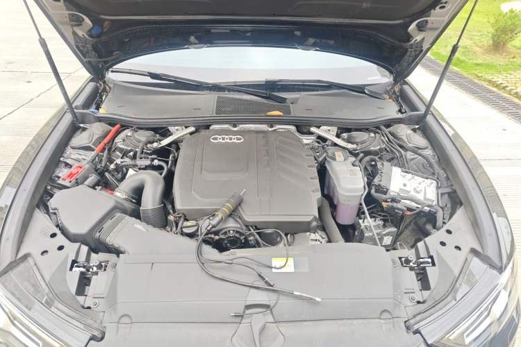 Used Audi A6L 2025 45 TFSI quattro Prestige Dynamic Edition Engine Bay