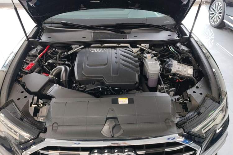 Used Audi A6L 2025 45 TFSI Prestige Dynamic Edition Engine Bay