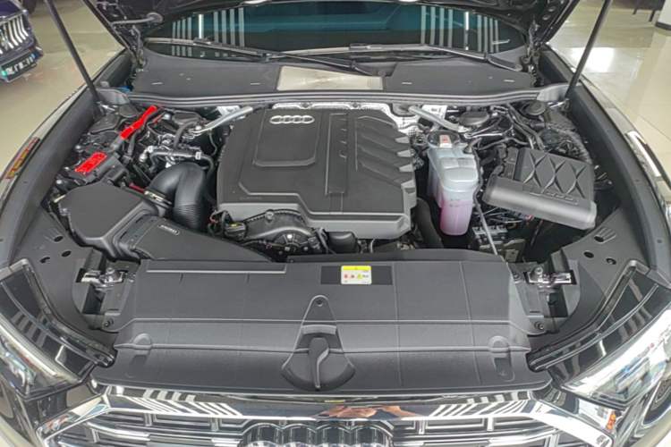 Used Audi A6L 2025 Revised 45 TFSI Prestige Dynamic Edition Engine Bay
