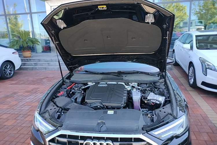 Used Audi A6L 2025 Revised 45 TFSI Prestige Dynamic Edition Engine Bay