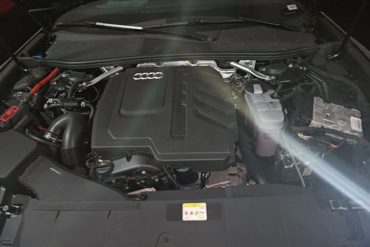 Used Audi A6L 2025 45 TFSI Prestige Dynamic Edition Engine Bay