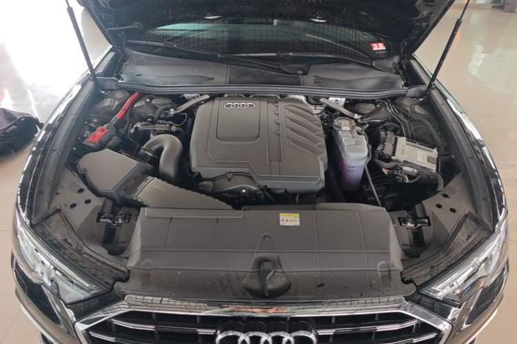 Used Audi A6L 2025 Revised 40 TFSI Luxury Dynamic Edition Engine Bay