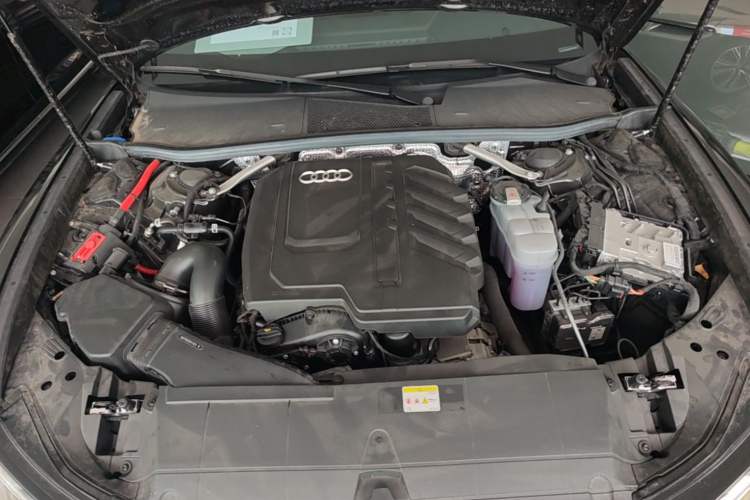 Used Audi A6L 2025 45 TFSI quattro Prestige Dynamic Edition Engine Bay
