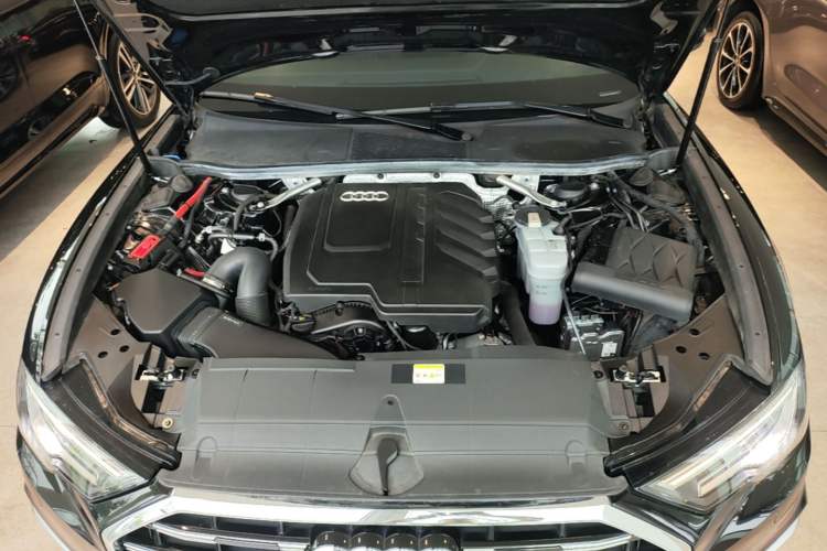 Used Audi A6L 2025 Revised 45 TFSI Prestige Dynamic Edition Engine Bay
