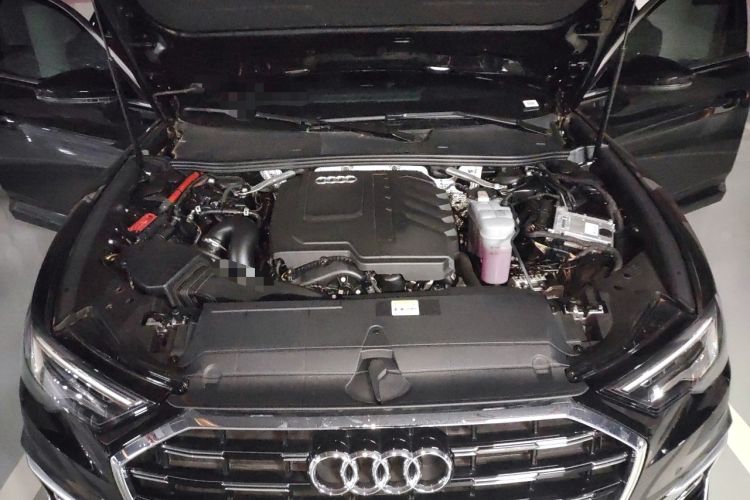 Used Audi A6L 2025 Revised 40 TFSI Luxury Dynamic Edition Engine Bay